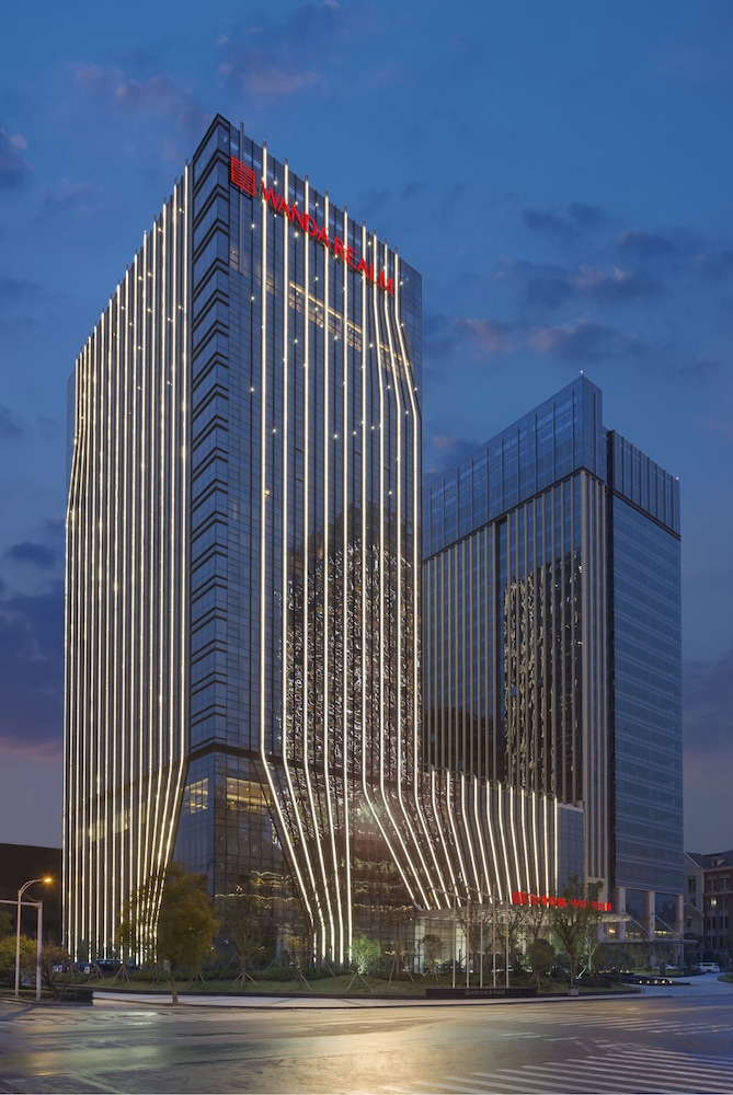 Wanda Realm Wuhan 3/48