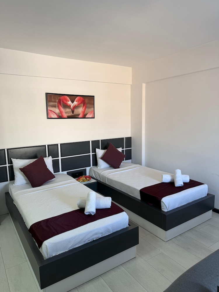 Economy, Twin Beds