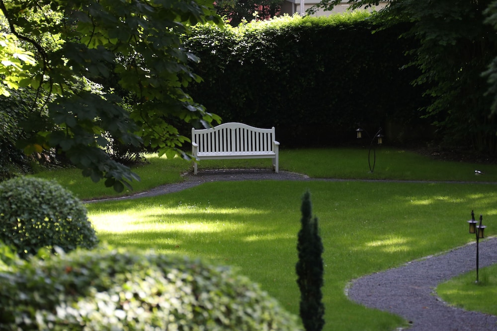 Villa Hammerschmiede Hotel 40/50