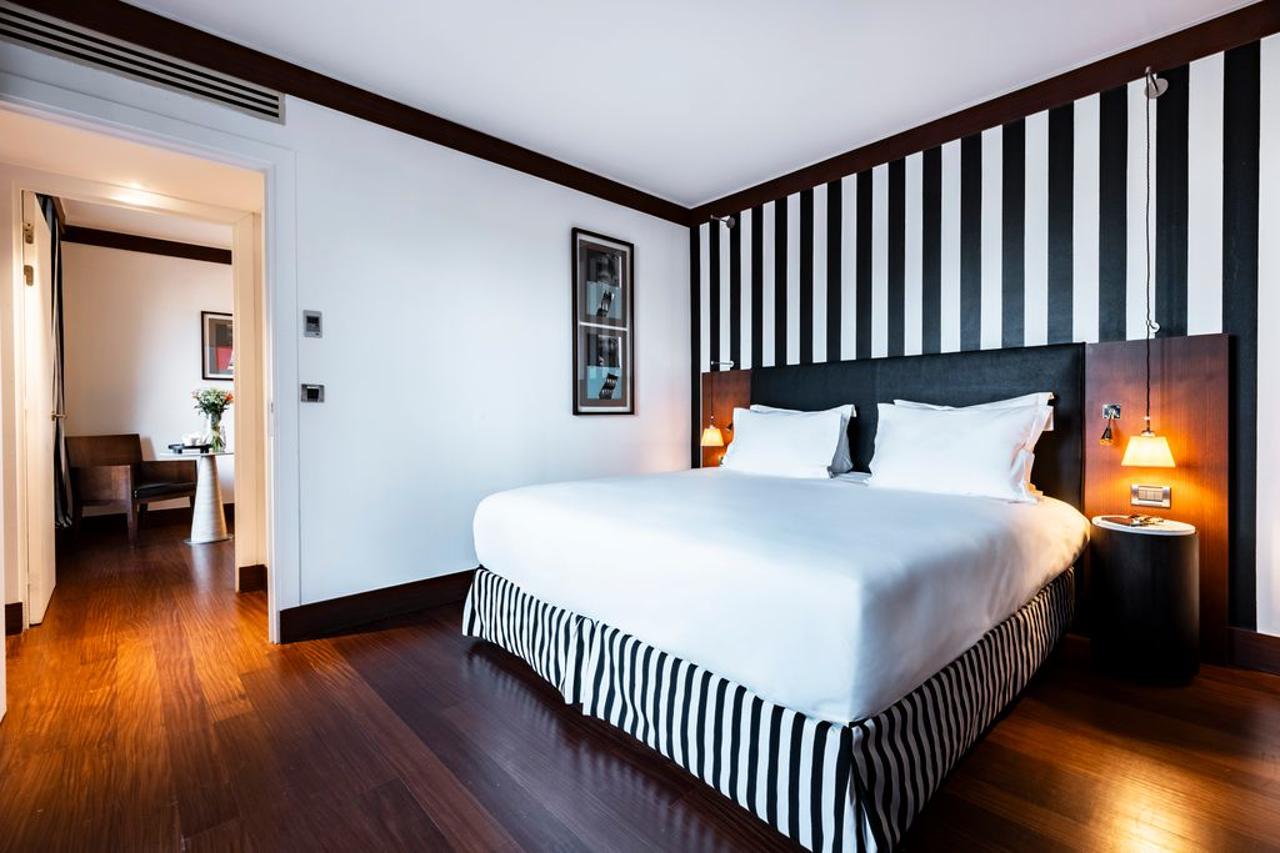 Grand Hotel Champs Elysees 27/61
