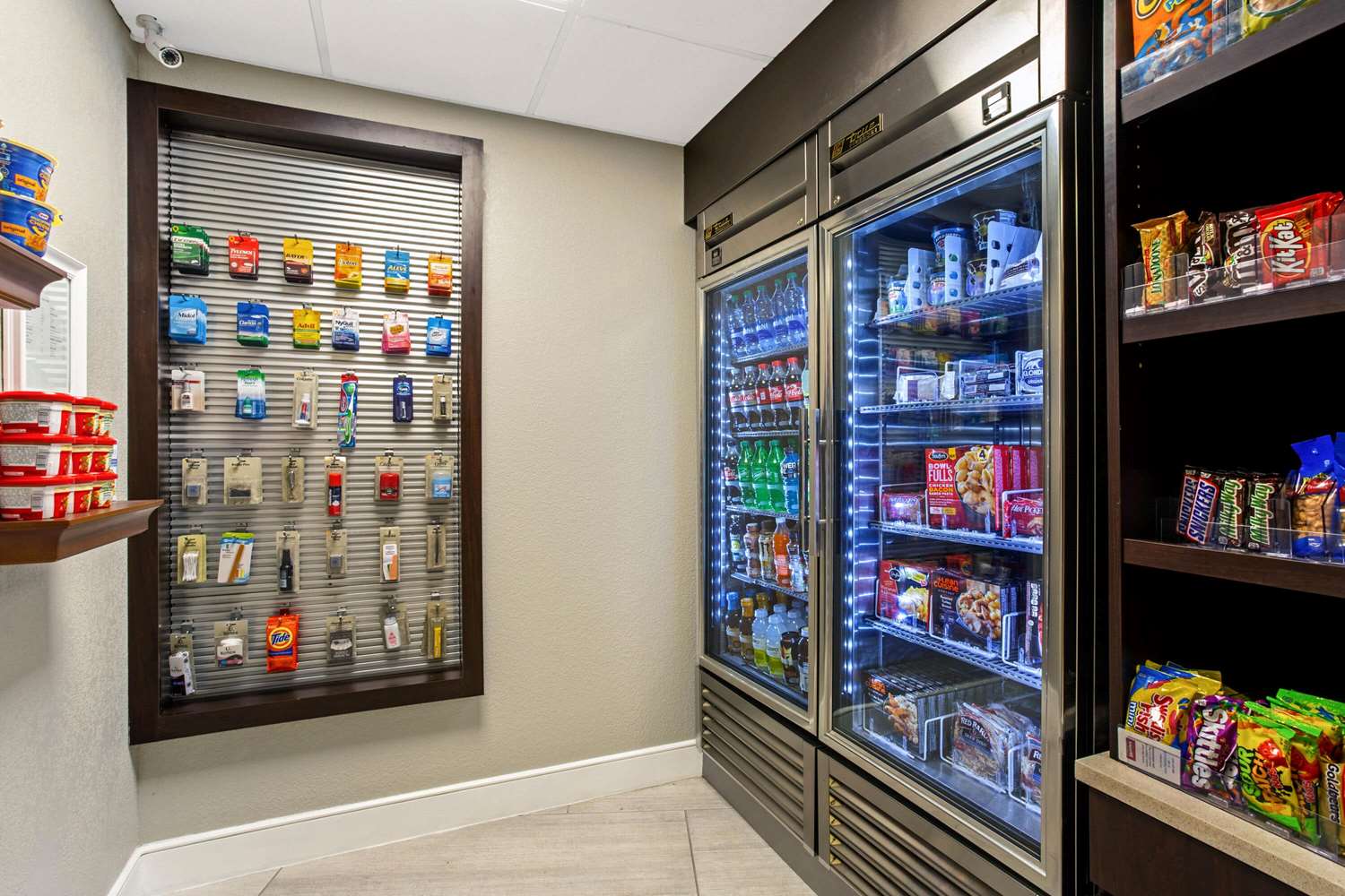 La Quinta Inn & Suites by Wyndham Boston Andover 11/26