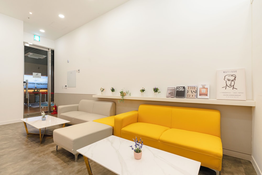 SR Hotel Yeongjong 30/52