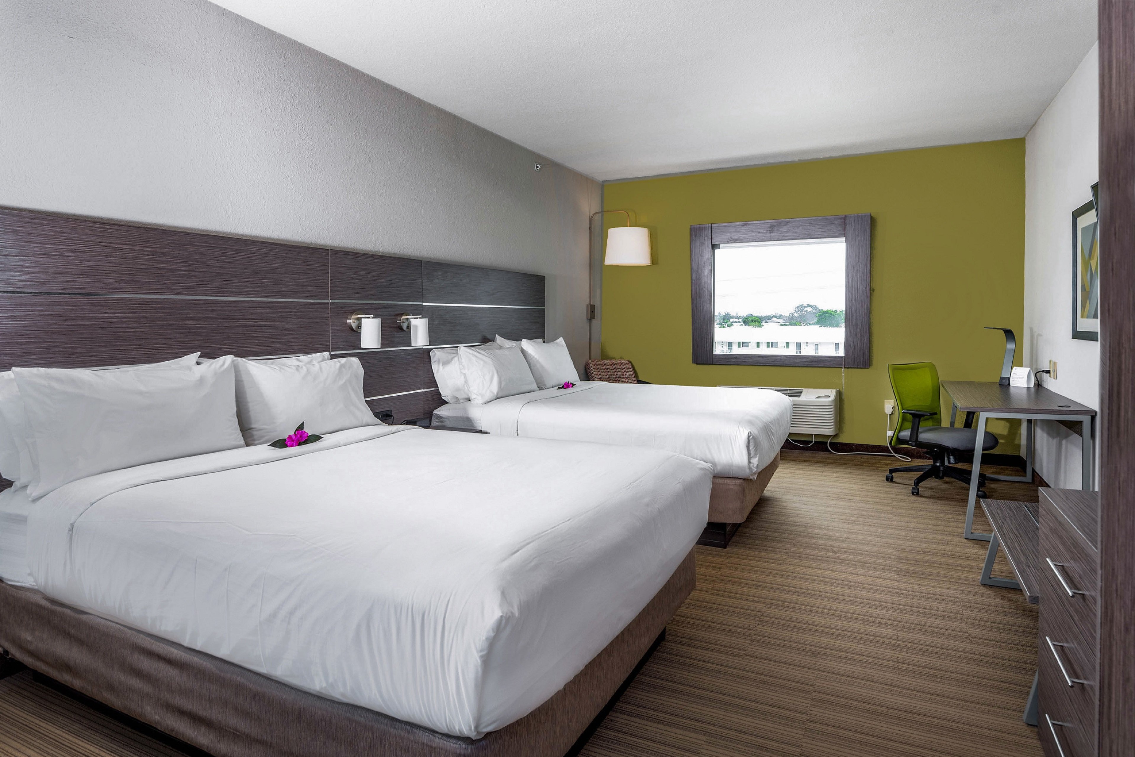 Holiday Inn Express Suites Boynton Beach West 23/71