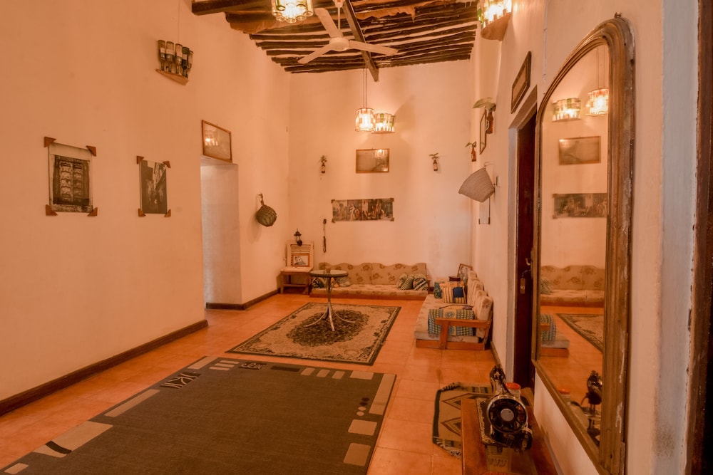Malindi Boutique 10/41