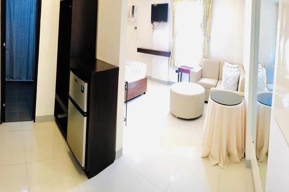 Belltower CSheLi Suites Bantay - Vigan by ZUZU 72/83