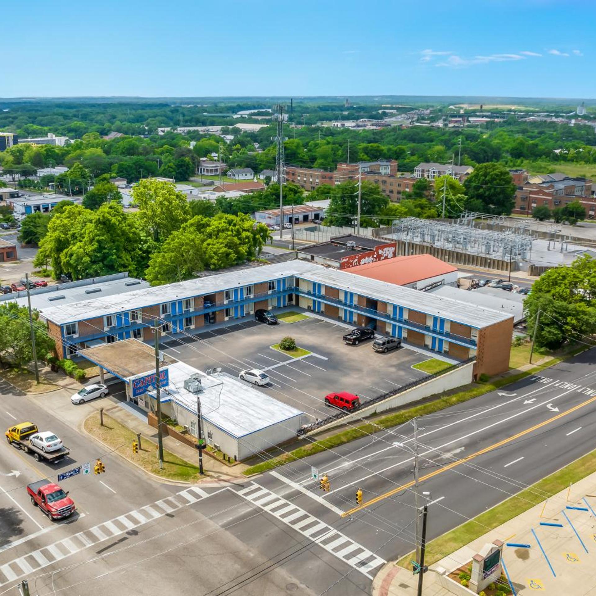 Capitol Inn and Suites 23/32