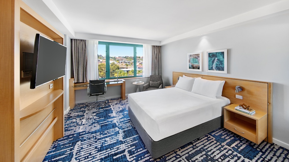 InterContinental Sydney Coogee Beach by IHG 28/80