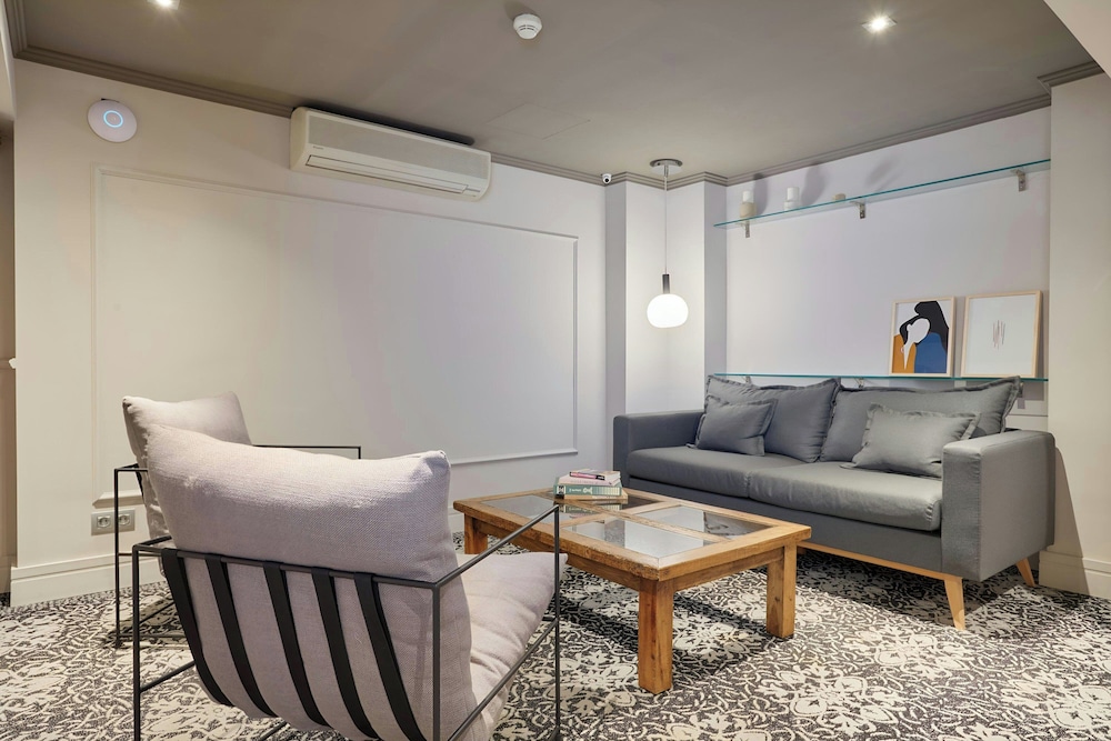Vasanta Hotel Boutique 32/50