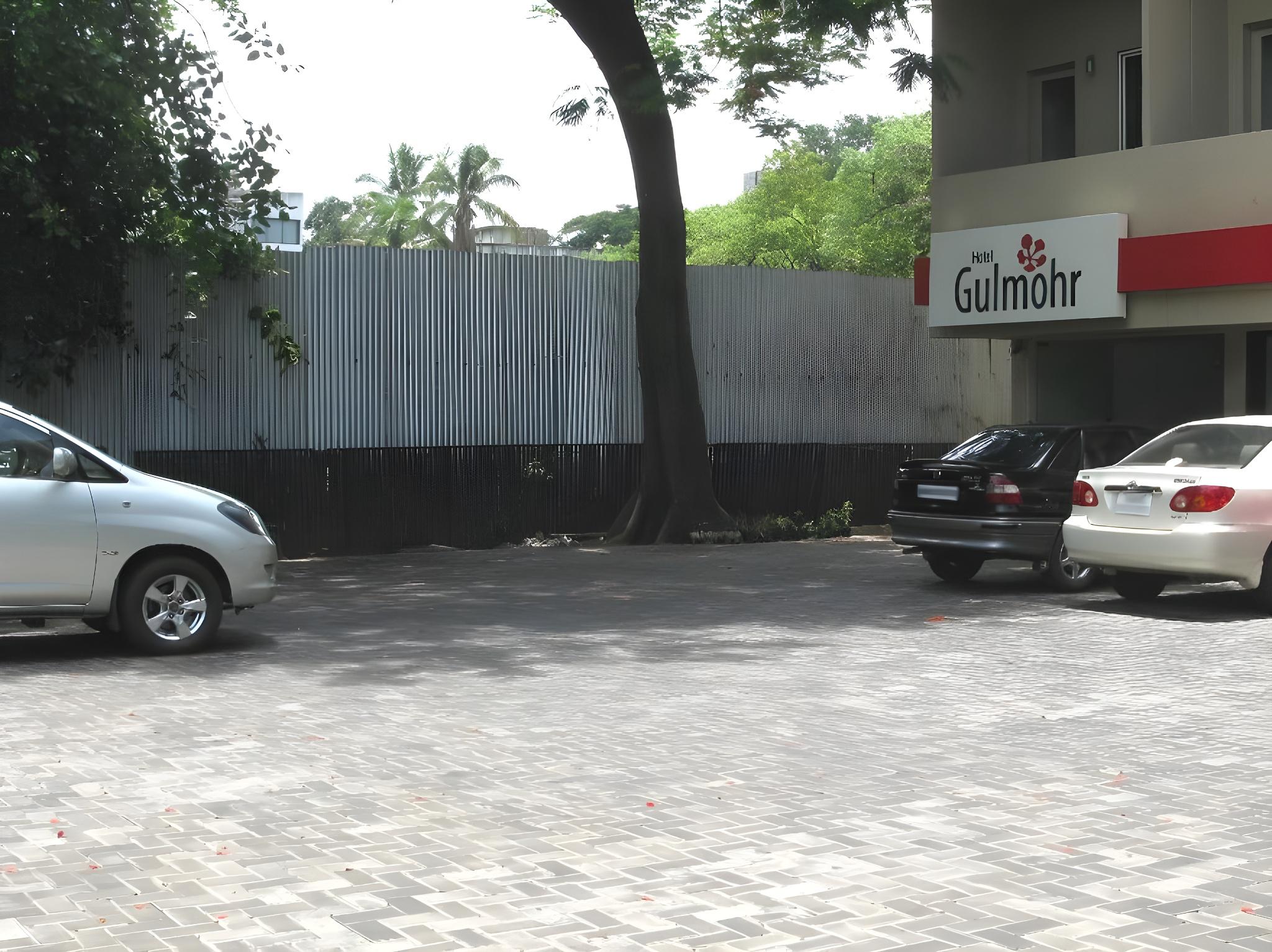 Hotel Gulmohr 7/11