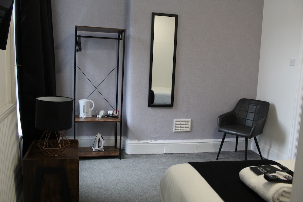 The Mitre Hotel 26/50