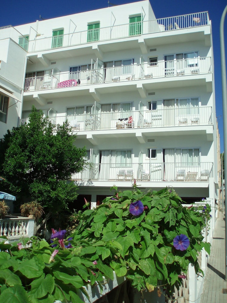 HOSTAL CAS BOMBU 2/56