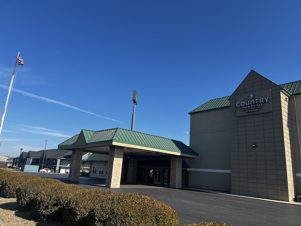 Country Inn & Suites By Radisson Clarksville TN 35/36