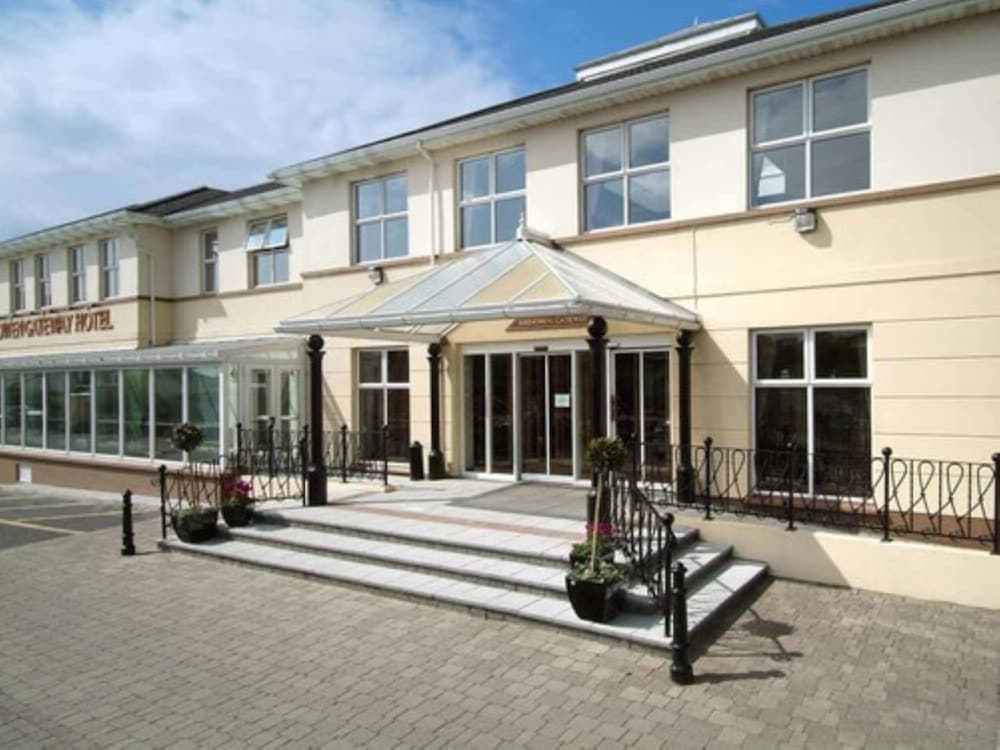 Inishowen Gateway Hotel 66/69