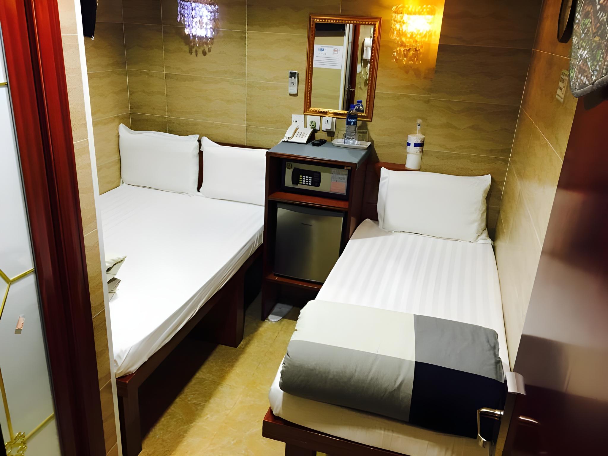 Valentine Guest House 19/50