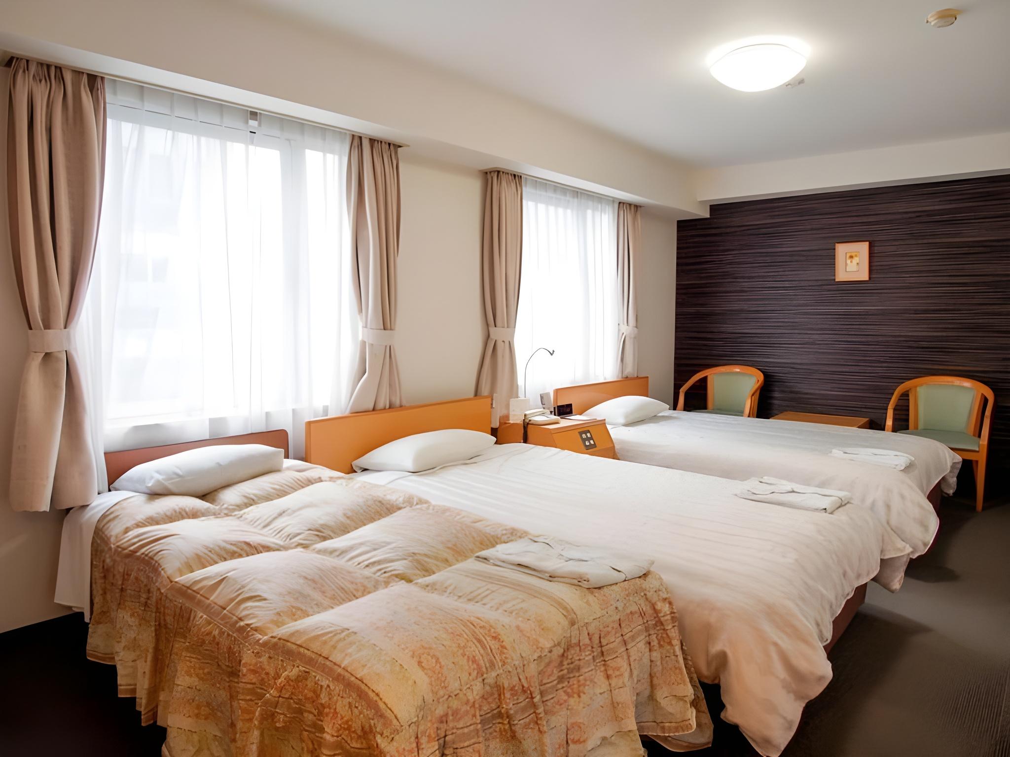 Triple Room