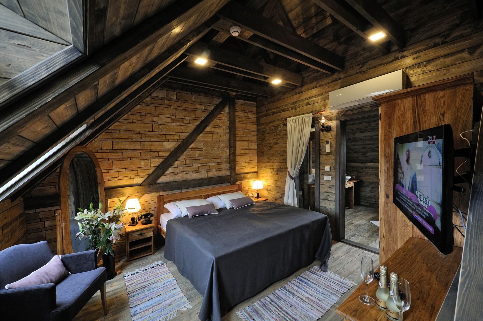 Ethno Houses Plitvice Lakes Hotel 5/50