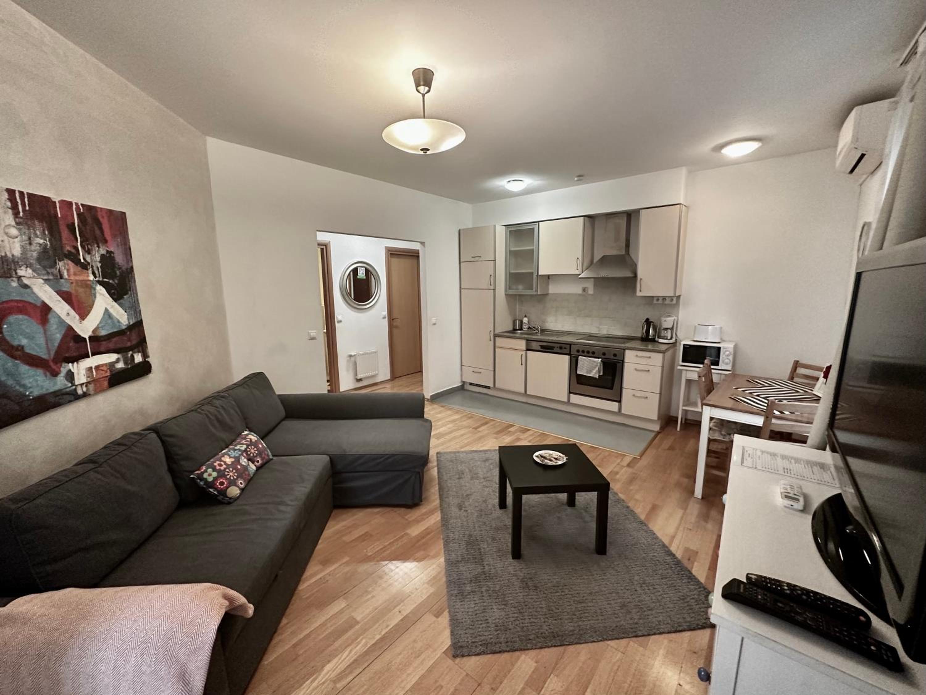 King Apartments 24/50