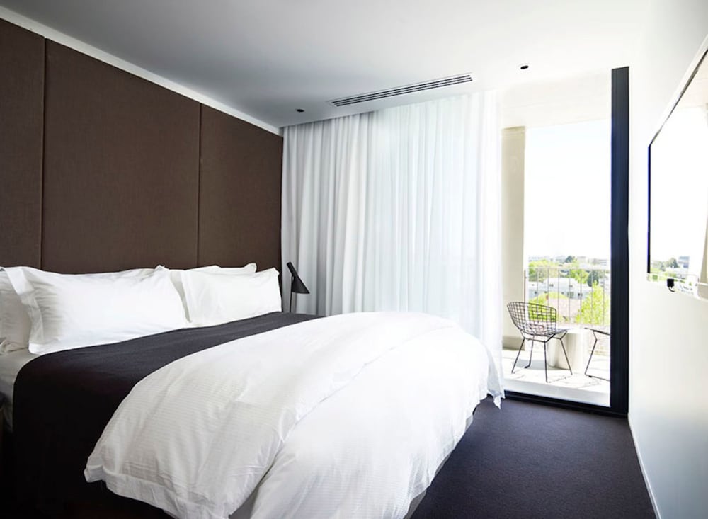 Burbury Hotel & Apartments 12/49