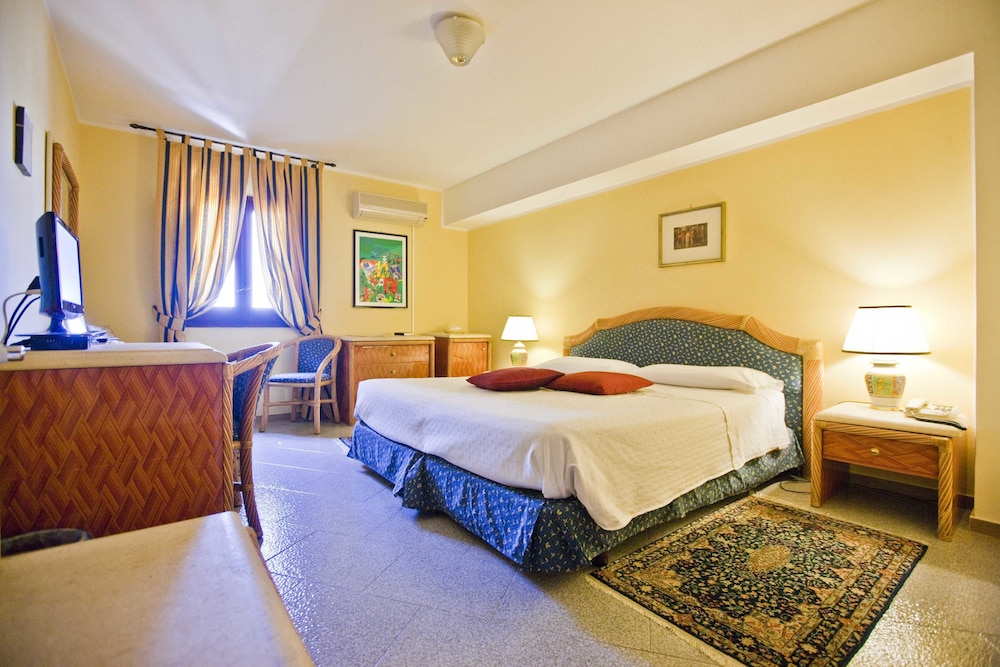 Hotel Elimo 20/72