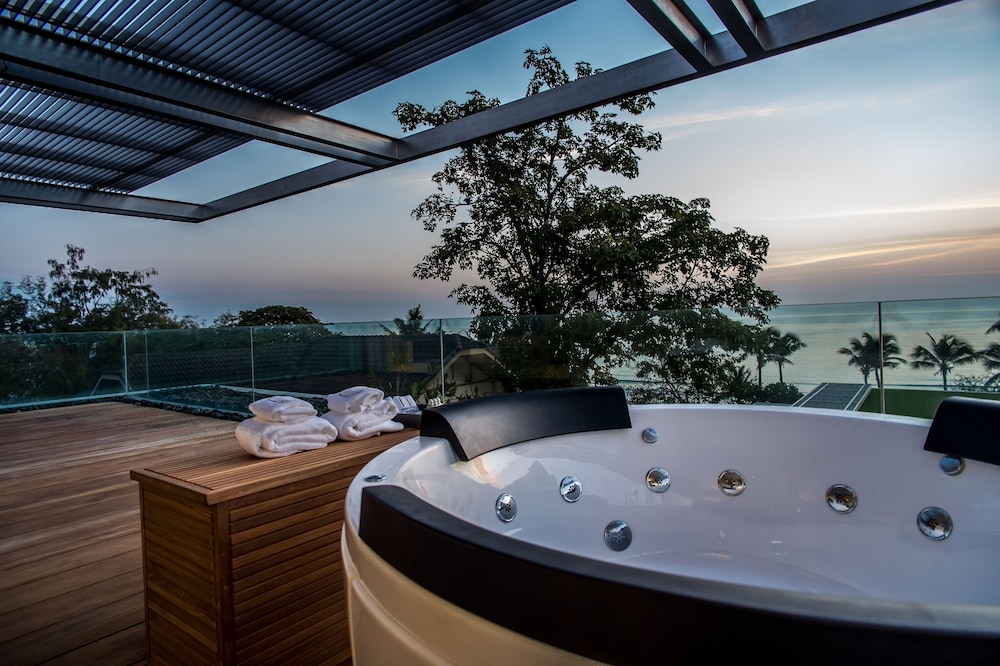 Sunsky Villa Huahin 65/67