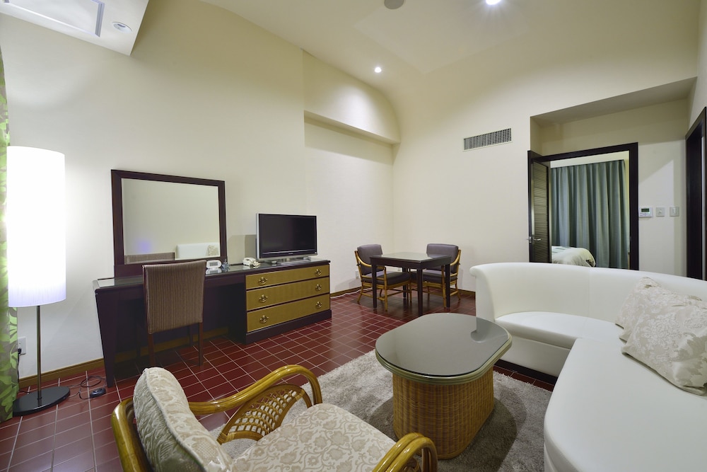 Okinawa Kariyushi Resort Exes Ishigaki 40/50