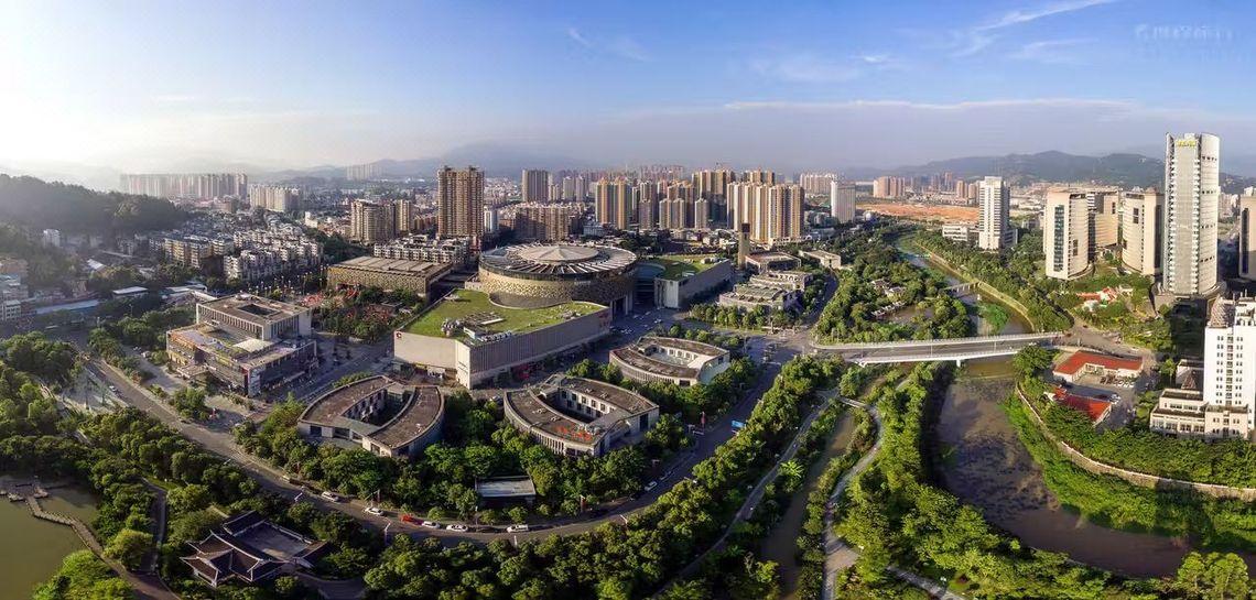 Vienna International Hotel (Longyan Business Center) 36/38