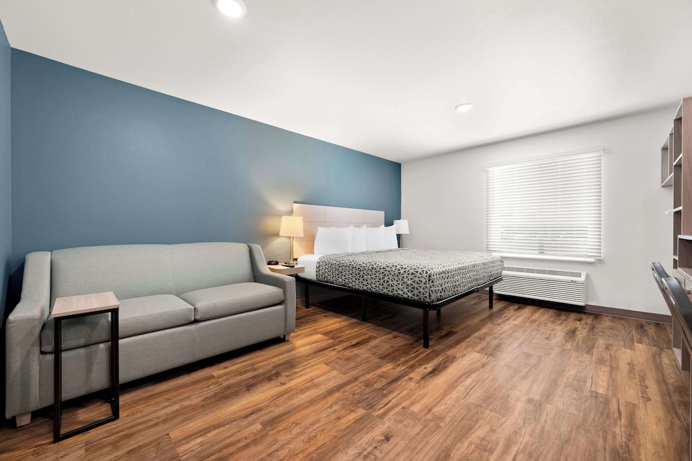 WoodSpring Suites Huntsville - Research Park 28/40