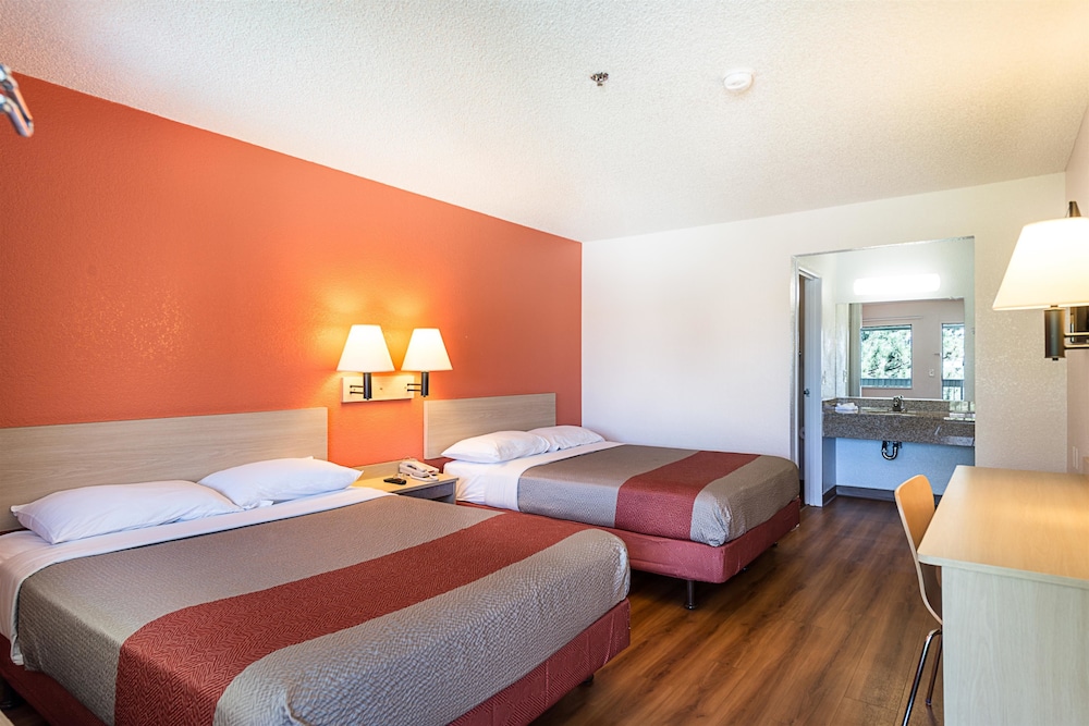 Motel6 Sparks, NV - Airport - Sparks 34/52