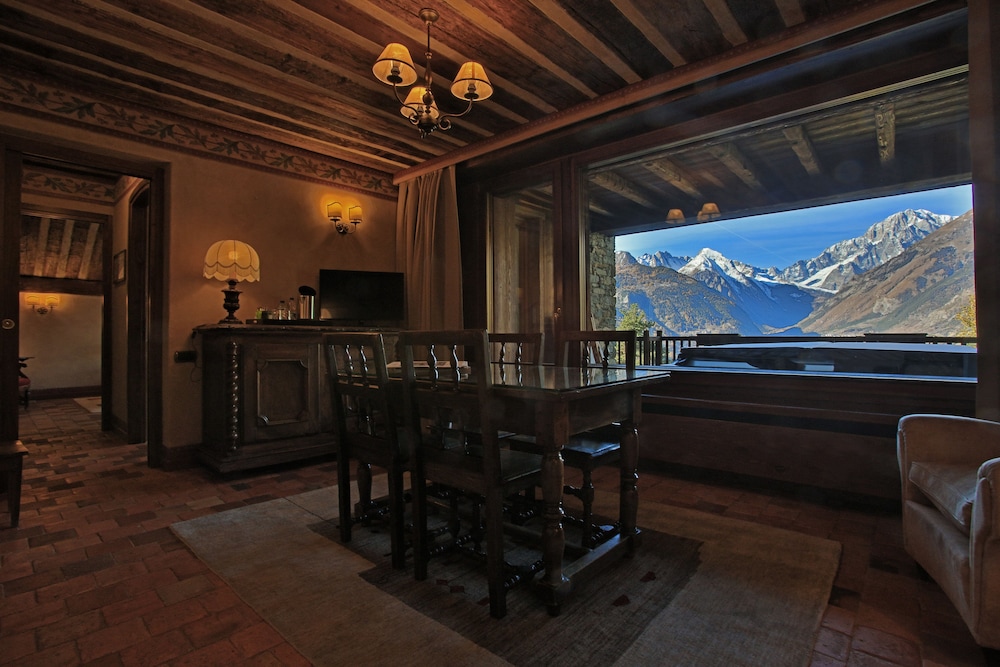 Relais Mont Blanc Hotel and Spa 6/50