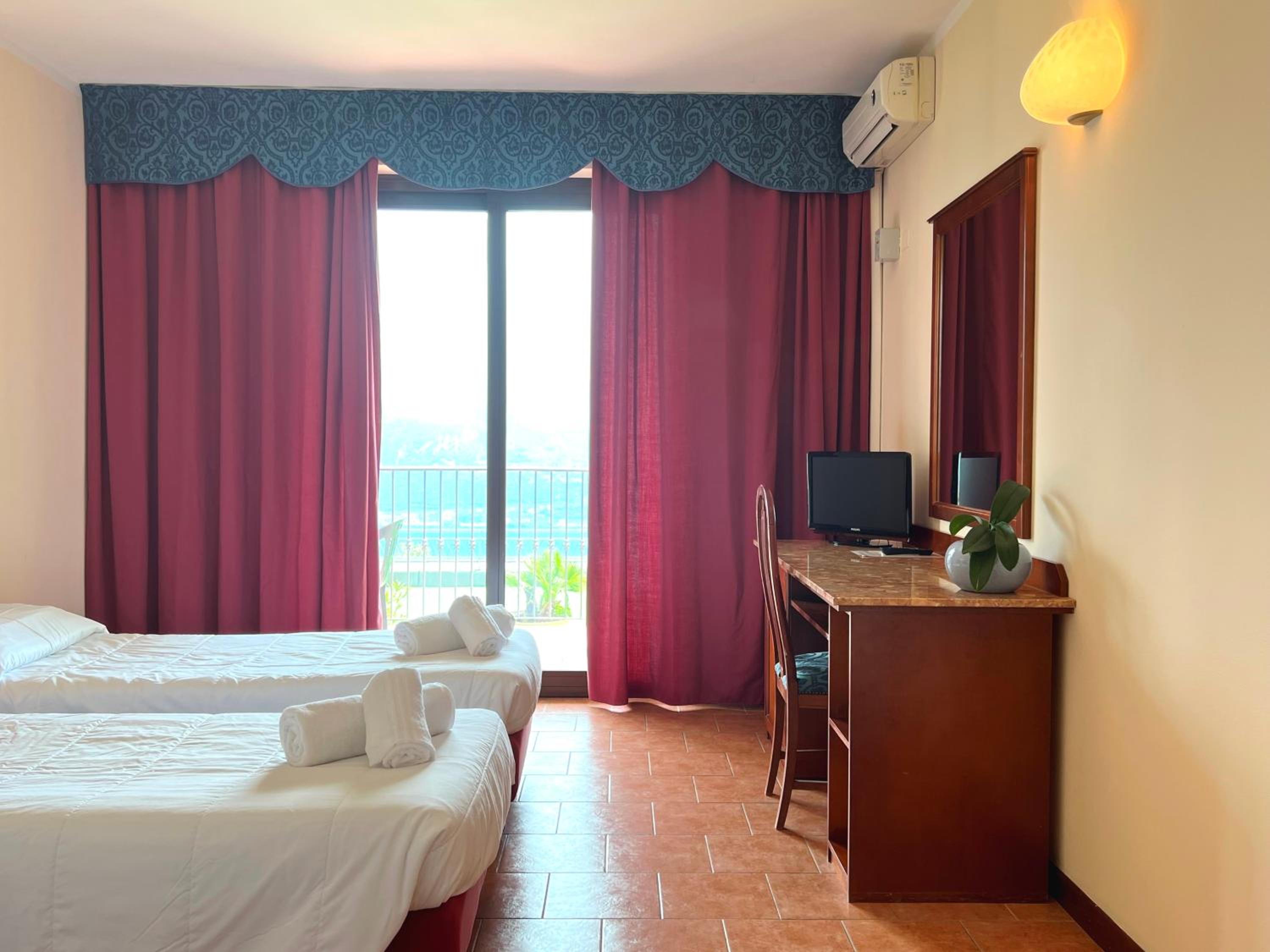 Hotel Village Bazzanega 11/50