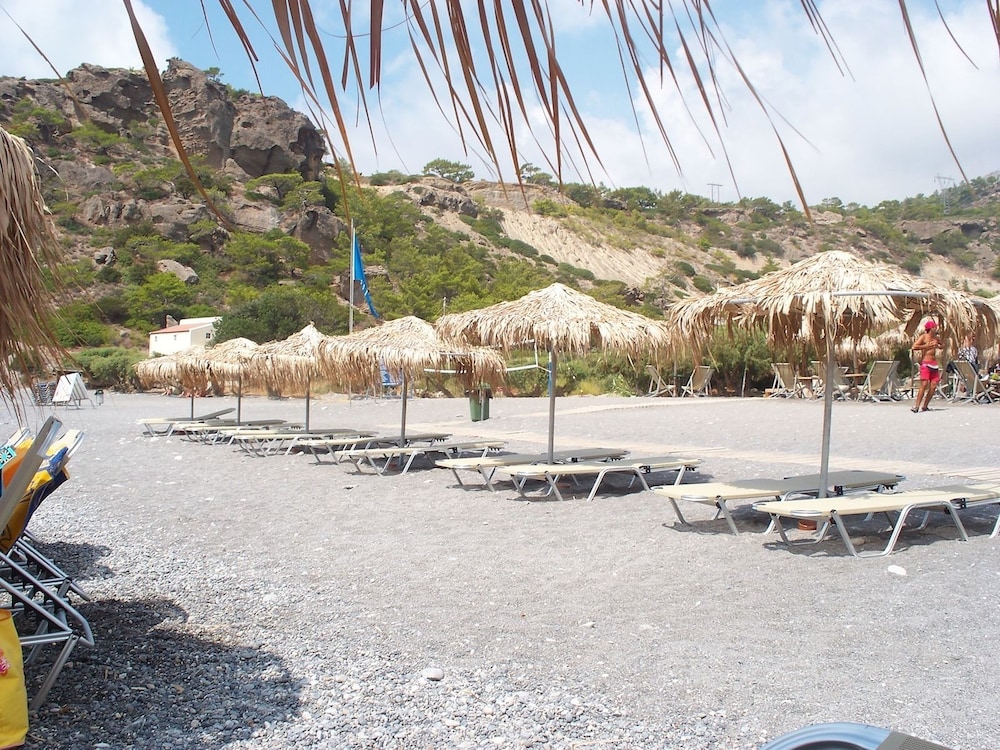 Agia Fotia 17/30