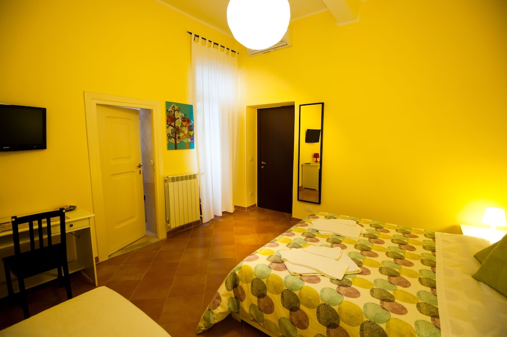 Rome Services Porta Castello 17/44