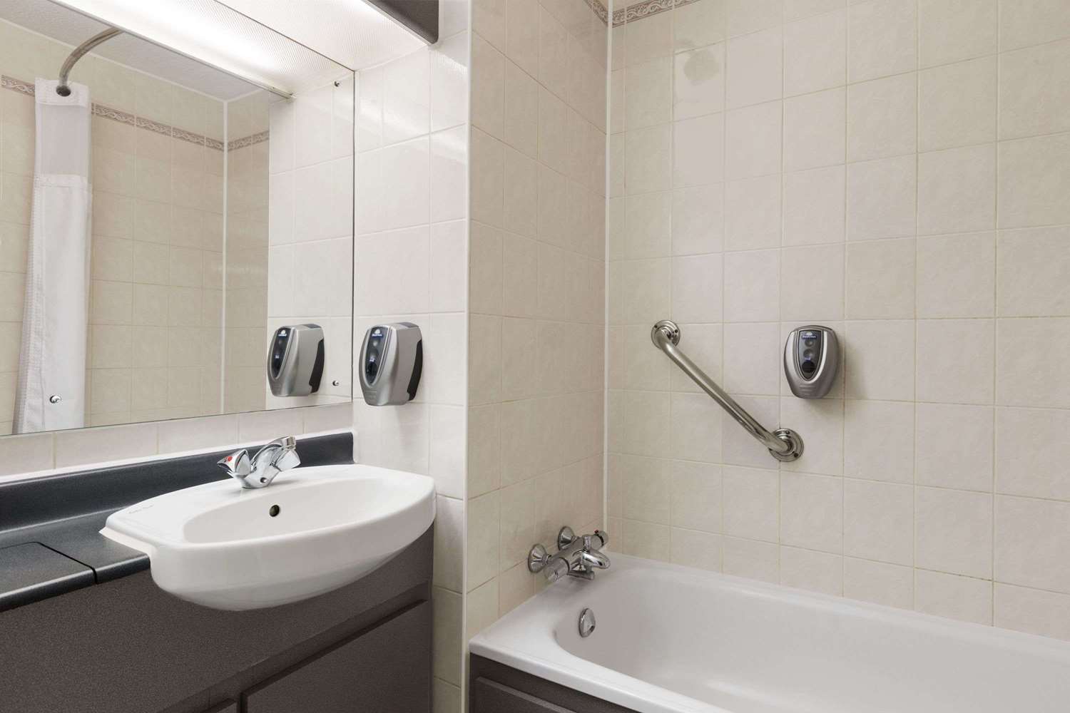Days Inn by Wyndham Maidstone 24/25