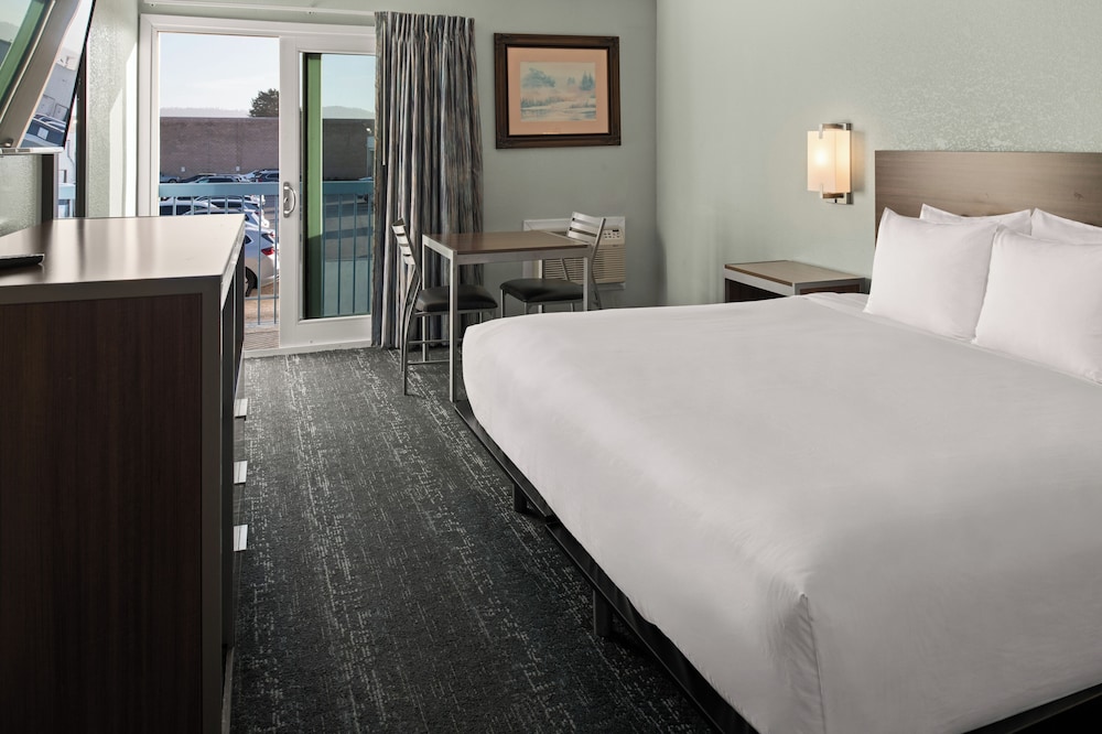 Sand Dollar Inn 28/60