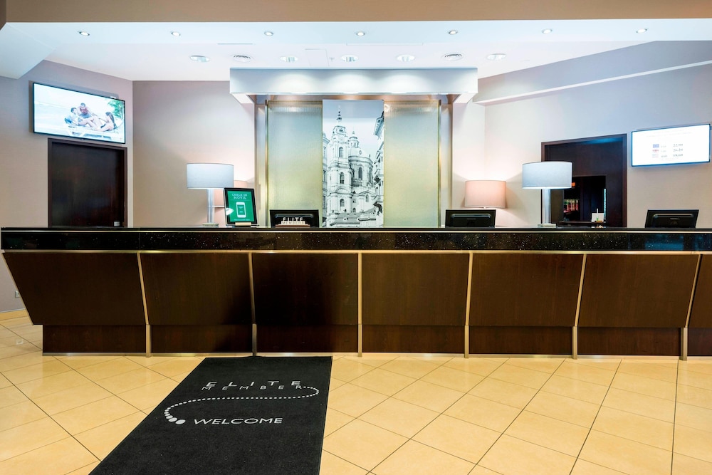 Courtyard By Marriott Prague City 4/54