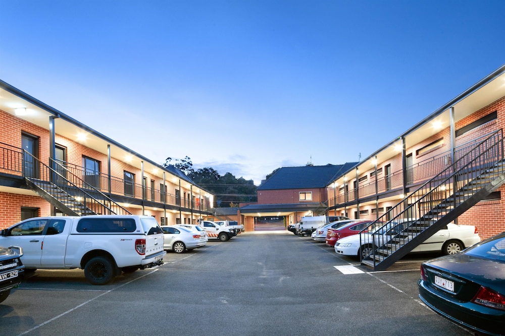 Ballarat Suites 2/21