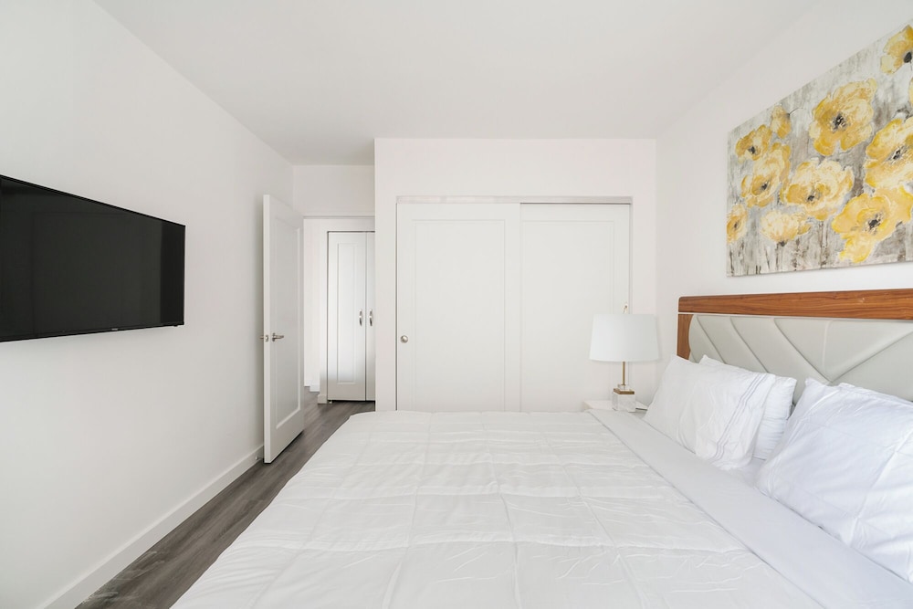 1 Bedroom, Family, Apartment, King Bed, Kitchen