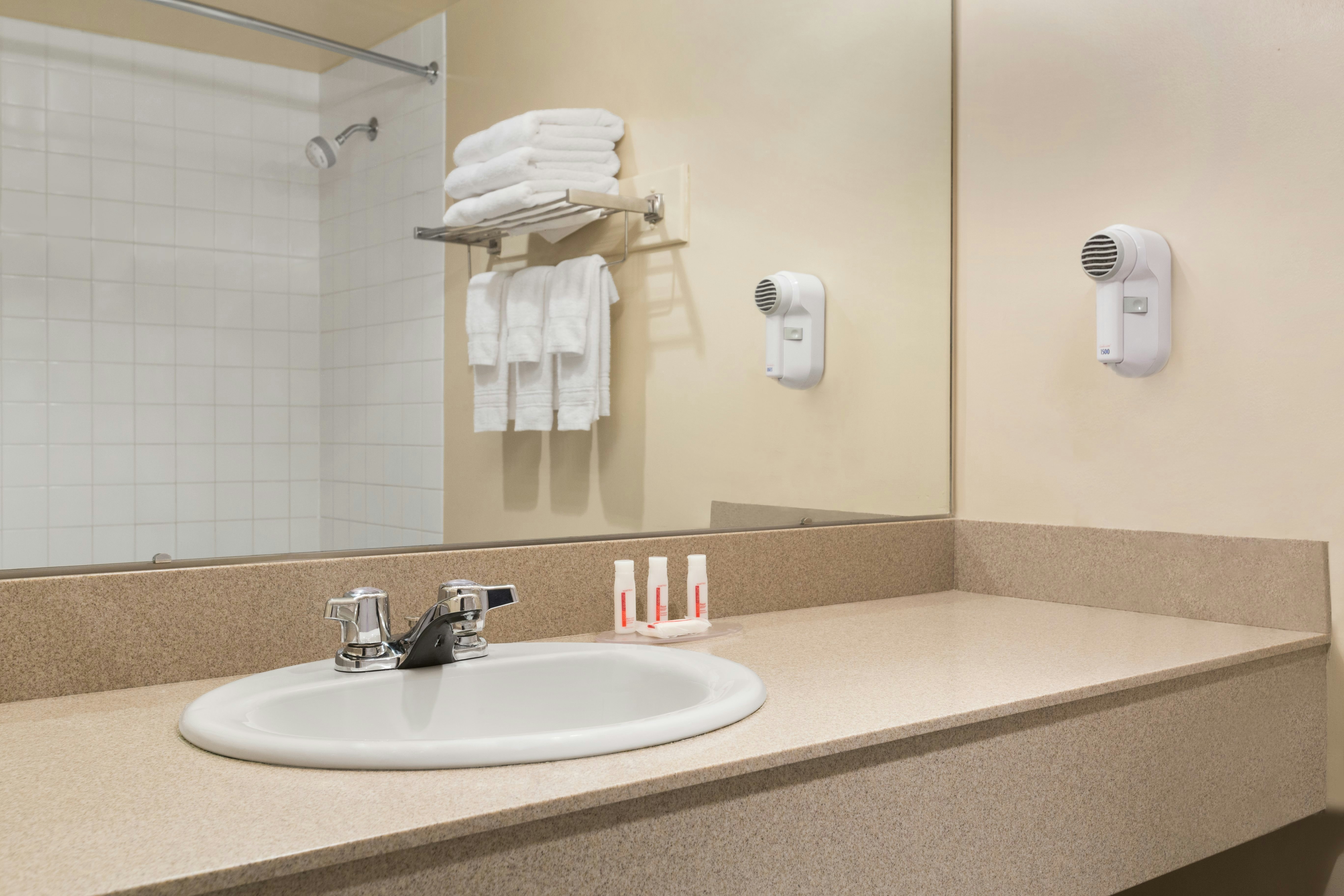 Days Inn Stephenville 24/24