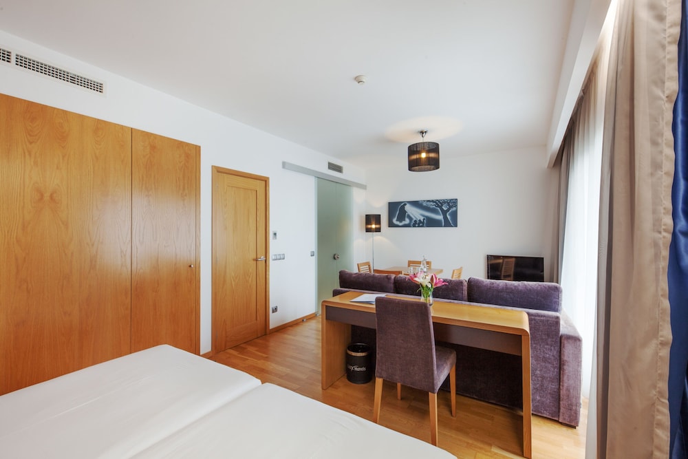 Lux Fatima Park Hotel Suites And Residence 9/50