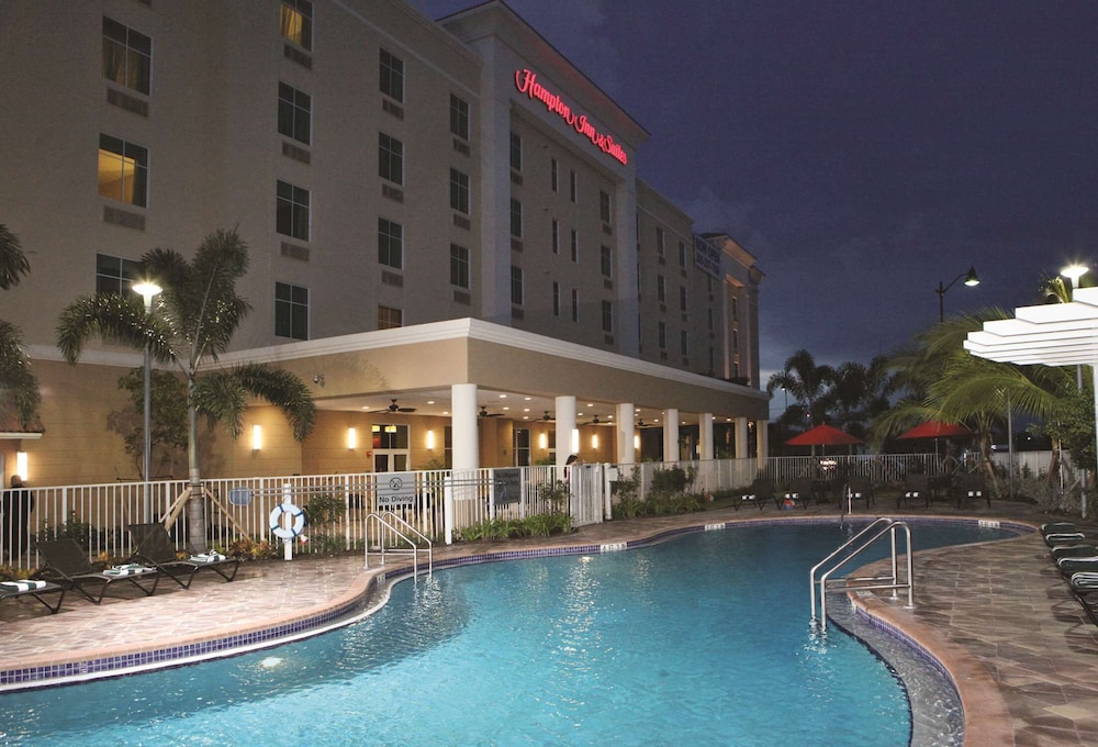 Hampton Inn and Suites Miami South Homestead 5/48