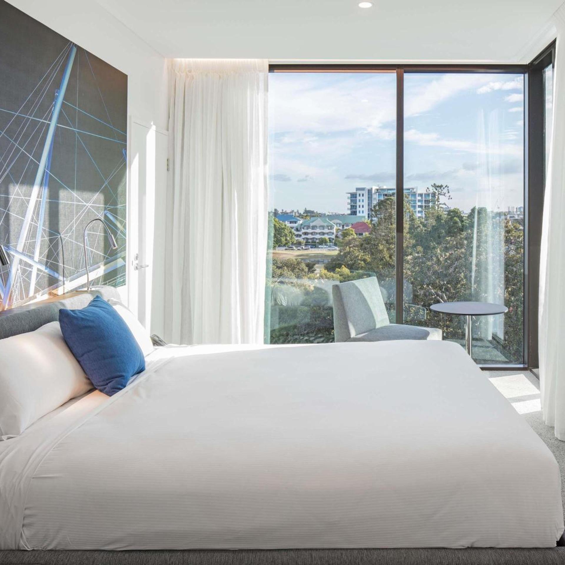Connecting, Family, Suite, King Bed
