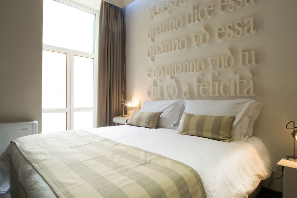 SUPERIOR, DOUBLE BED