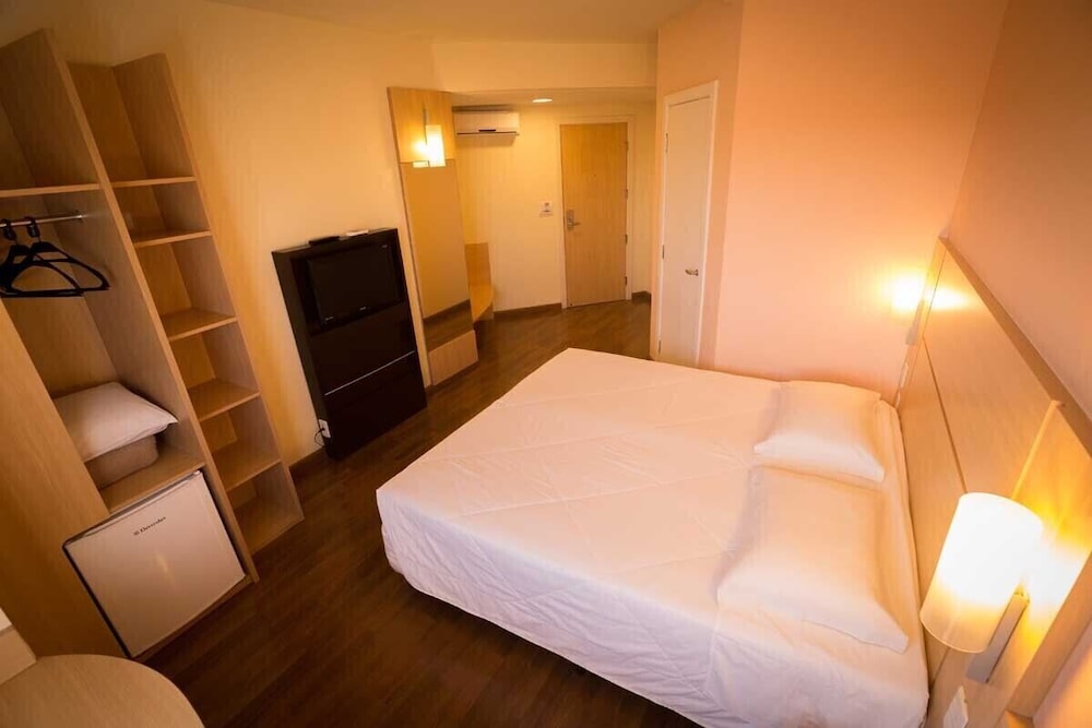 Zago Hotel 12/50