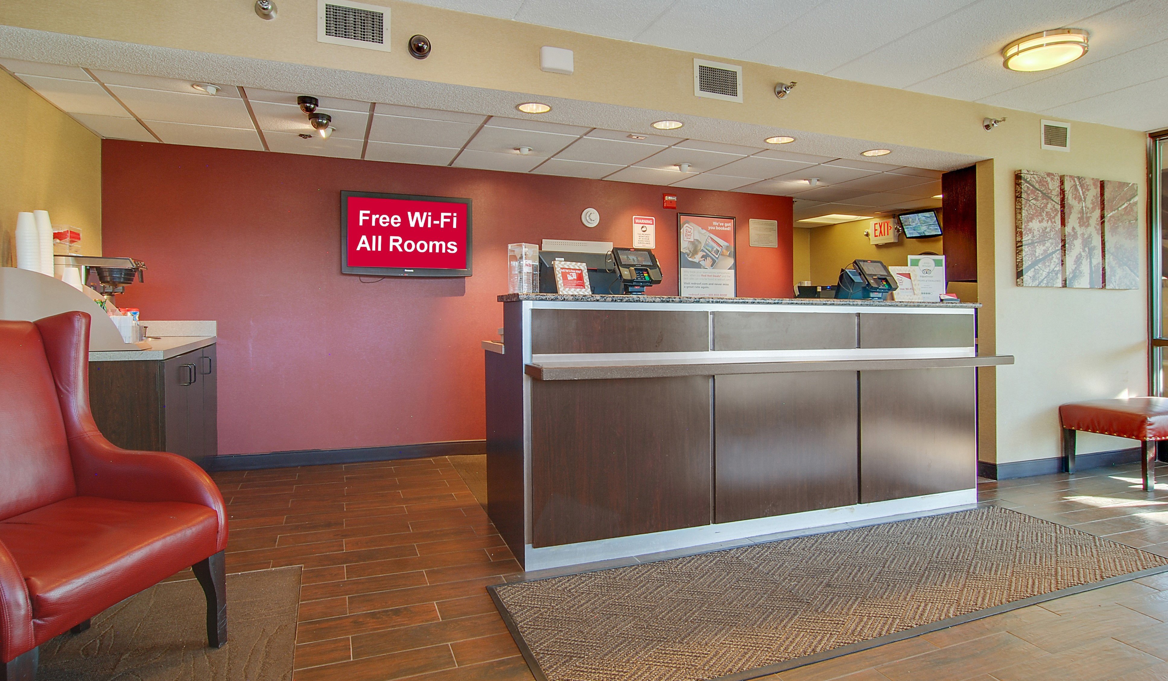 Red Roof Inn Akron South 7/24