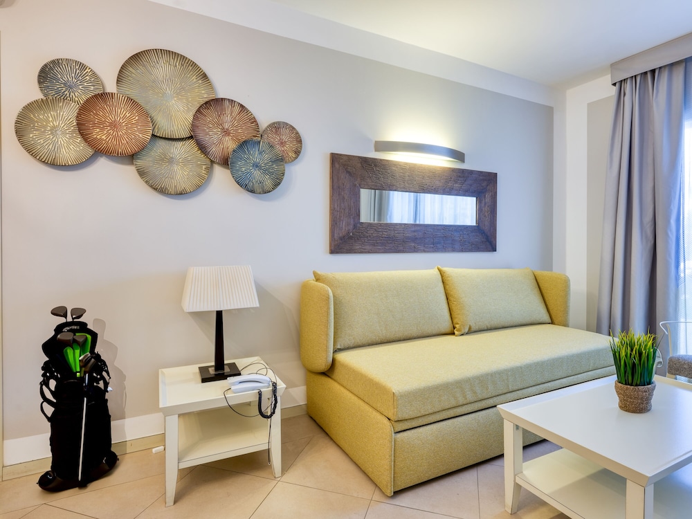 Parc Hotel Germano Suites 46/73