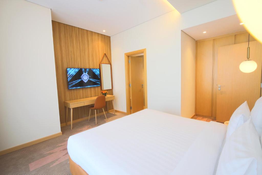 Novotel Jumeirah Village Triangle 7/32