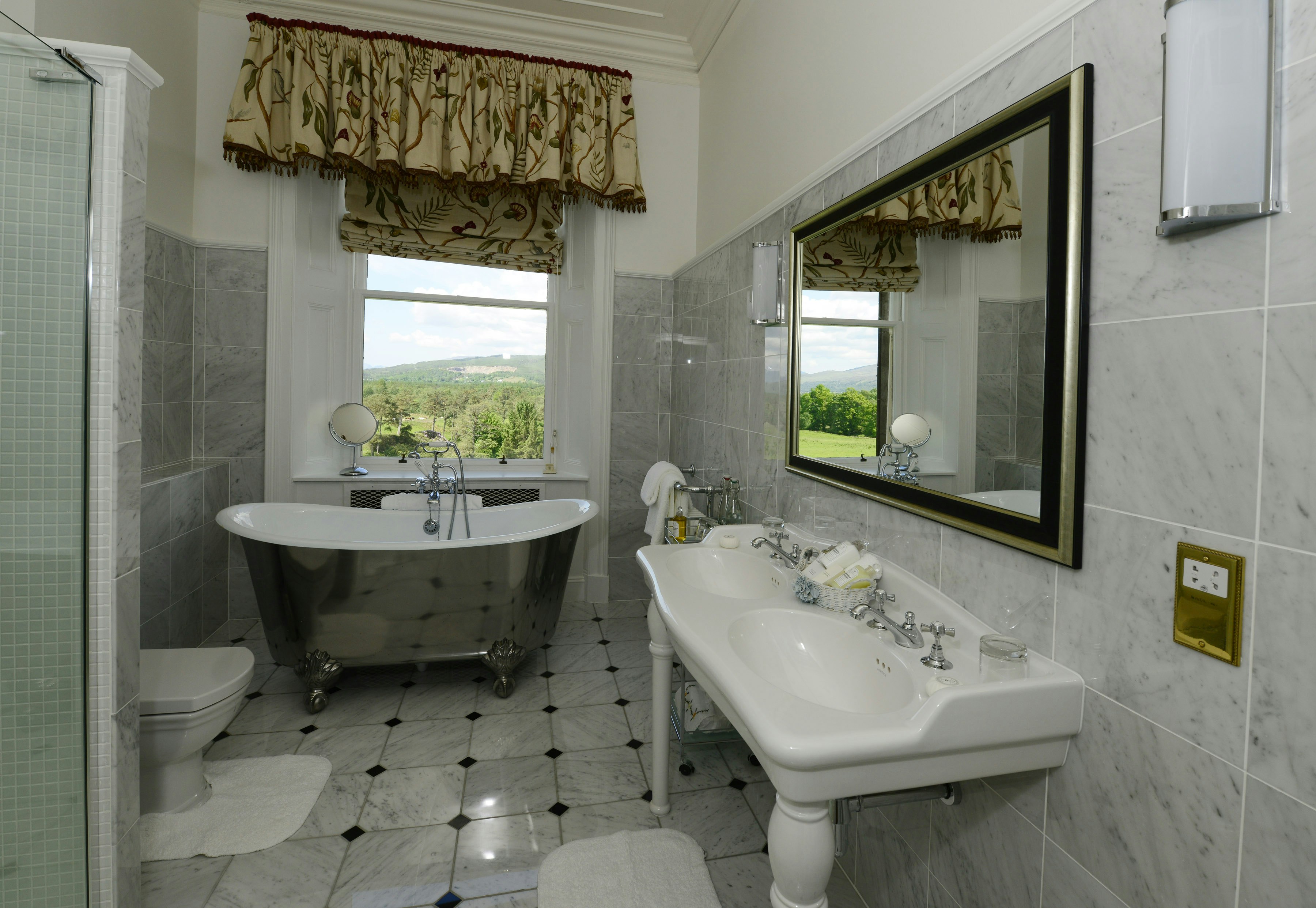 Inverlochy Castle 60/61