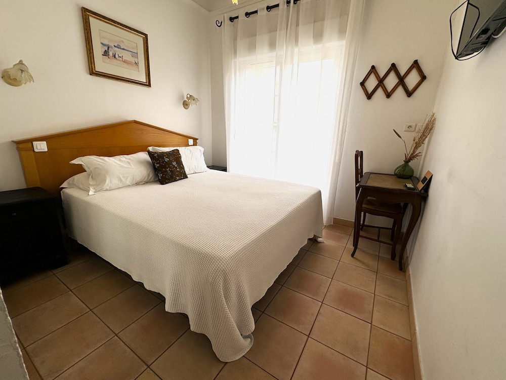 Hôtel Les Flots Bleus 13/36