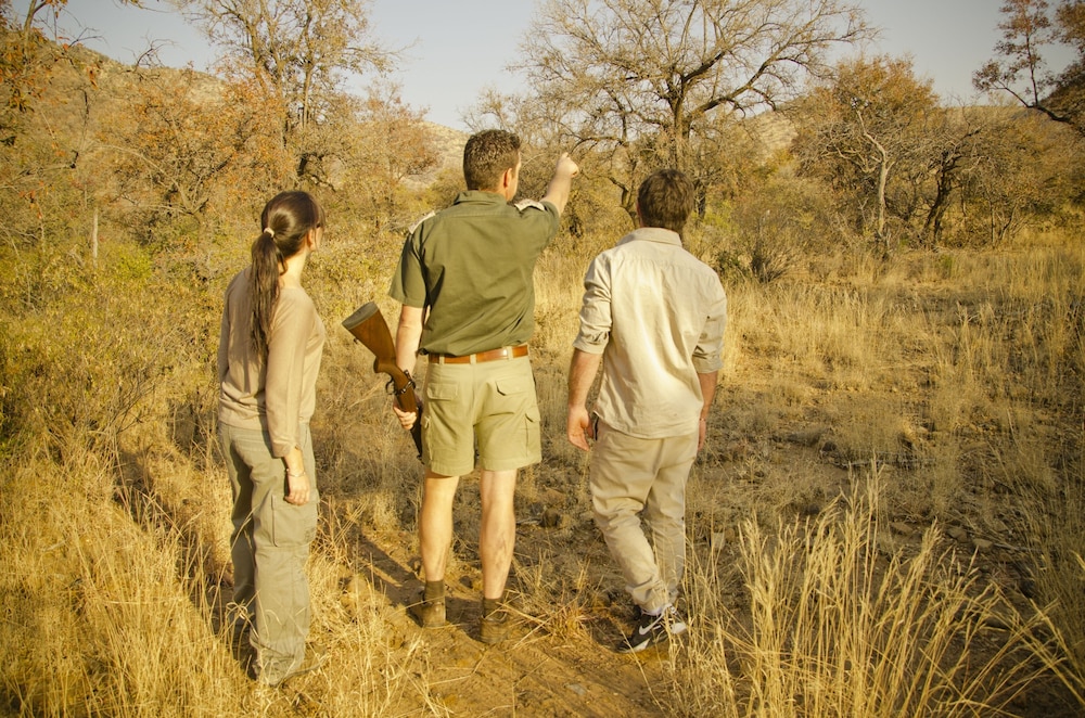 Morokolo Safari Lodge 24/82