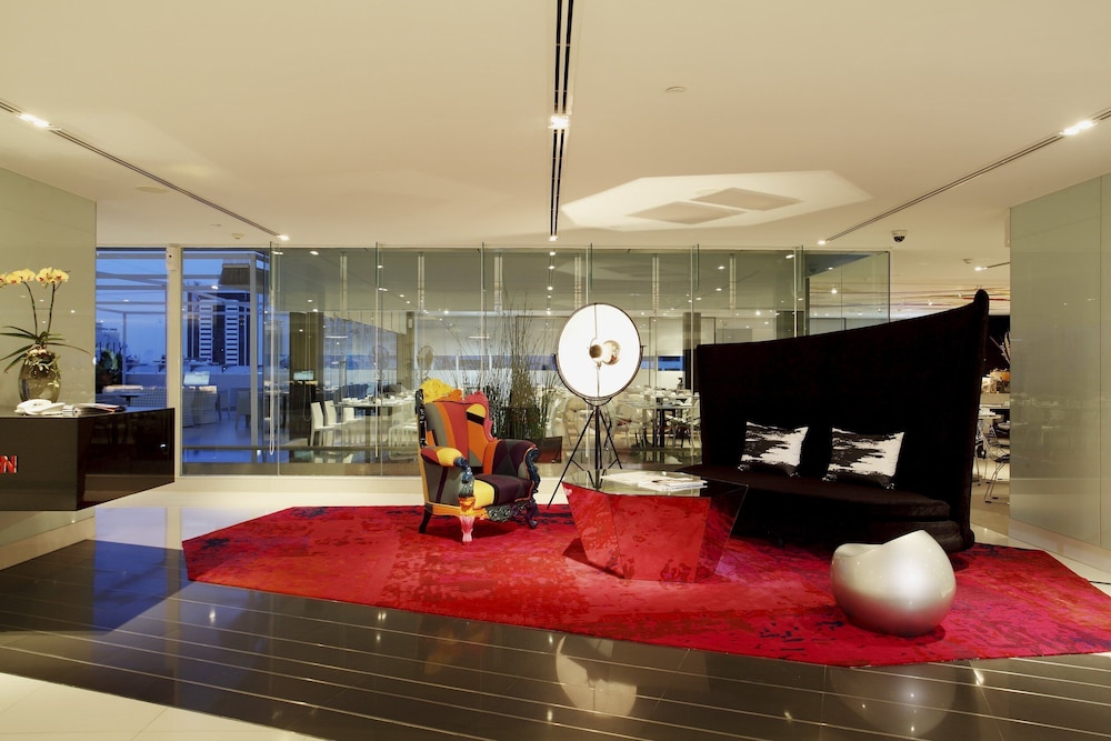 Centara Watergate Pavilion Hotel Bangkok 59/87